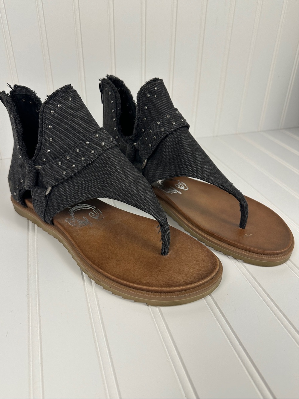 Very G Black Studded Canvas Thong Sandals with Brown Footbed